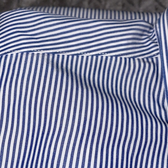 Brooks Brothers Long Sleeve Button Down Shirt.  100% Cotton.  Size 17.5-4/5. - Picture 3 of 8